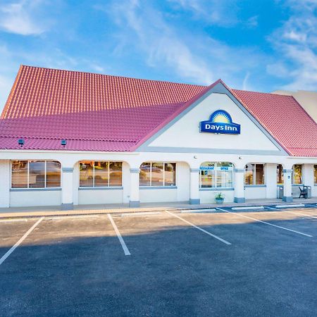 Days Inn By Wyndham Wilmington / University Екстериор снимка